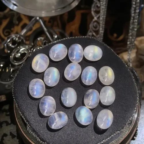 Comparison of moonstone formation versus volcanic glass