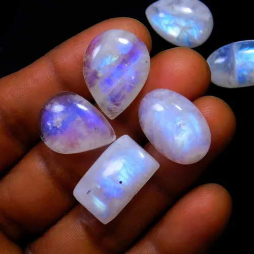 Comparison of real moonstone versus synthetic opalite glass