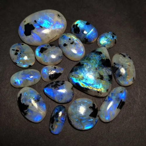 Magnified view showing moonstone's layered structure